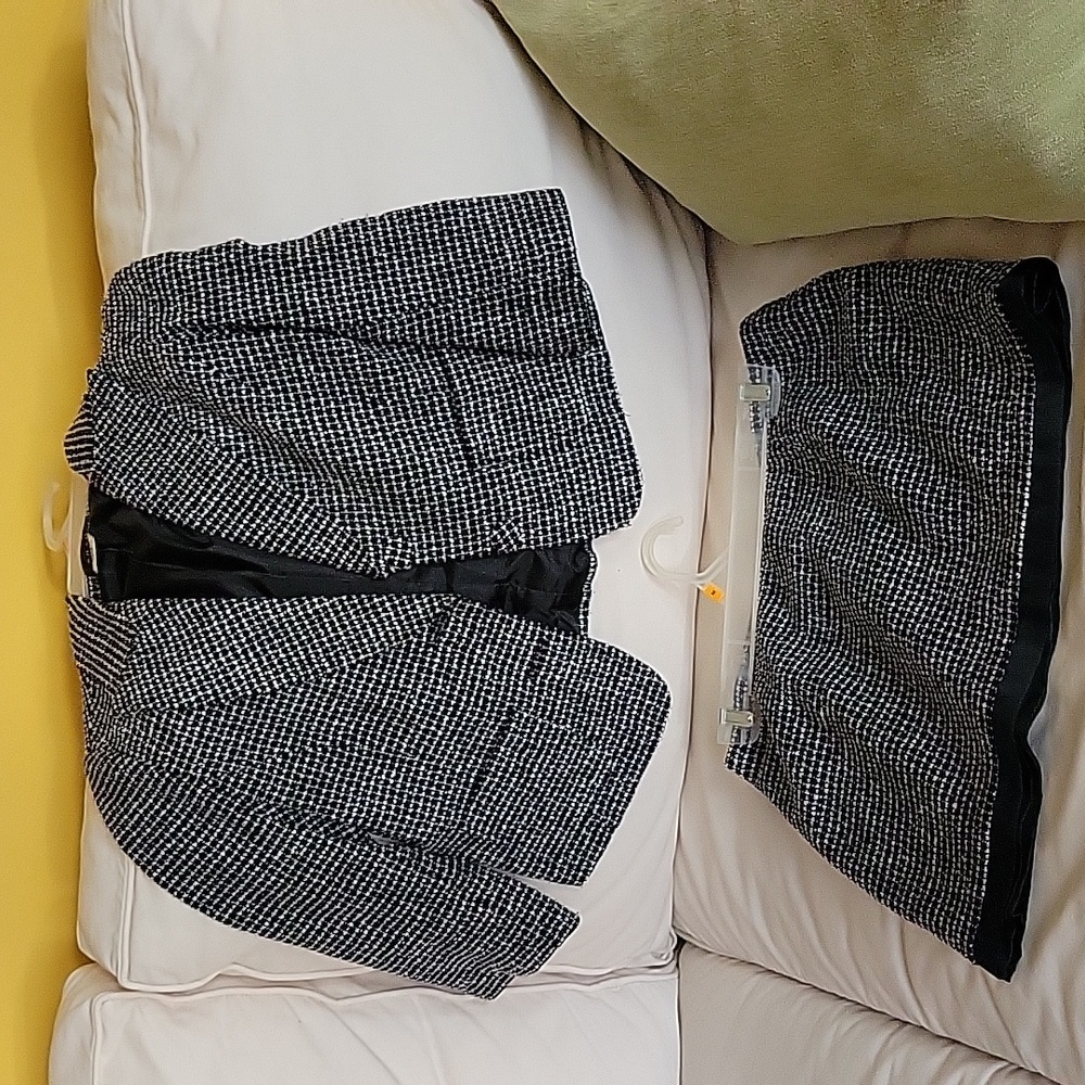 Fabulous mini skirt and jacket.